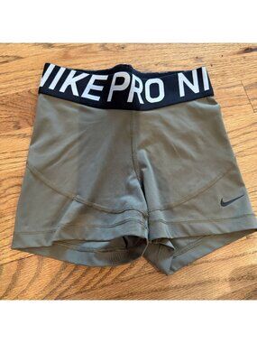 NIKE PRO WOMENS ARMY GREEN DRI FIT SHORTS XS